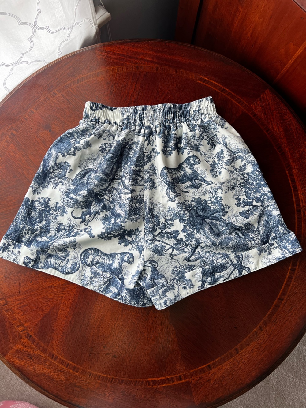 Commense blue and white Toile de Jouy Shorts, XS - Picture 2 of 6